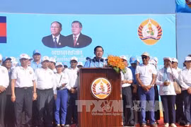 Thủ tướng Campuchia lần đầu tiên trực tiếp vận động tranh cử