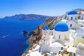 Sắc màu rực rỡ trên 'hòn đảo của những thiên thần' Santorini