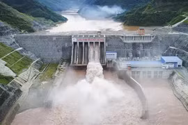 Trung Quốc thông báo nhà máy thuỷ điện xả lũ liên tục 8 tiếng xuống sông Hồng