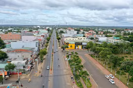 Ưu tiên phát triển công nghiệp, thương mại-dịch vụ