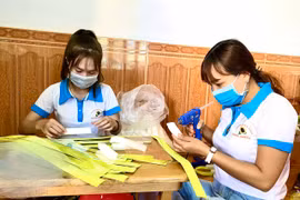 Kỳ 1: Dự án "Chiếc mũ yêu thương"