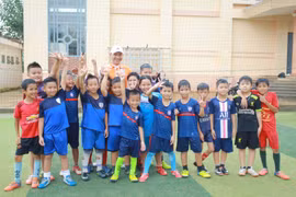 Trung tâm bóng đá cộng đồng: Ươm mầm tài năng trẻ