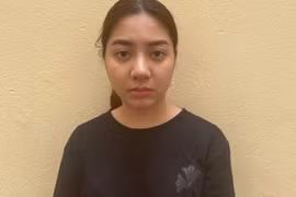 Khởi tố cô gái môi giới cho nam huấn luyện viên bán dâm 18 triệu đồng