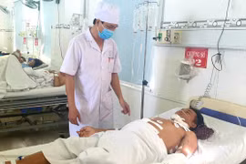 Ninh Thuận: Bị chém 13 nhát khi đi mua bánh mì