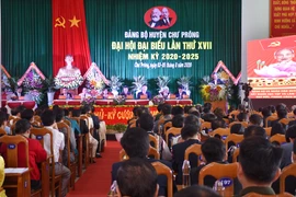 Xác định 3 mục tiêu phát triển kinh tế-xã hội