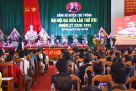 Phó Bí thư Thường trực Tỉnh ủy Châu Ngọc Tuấn: Chư Prông cần tập trung các giải pháp để thúc đẩy kinh tế phát triển nhanh, bền vững