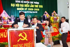 Ông Đinh Văn Dũng được bầu giữ chức Bí thư Huyện ủy Chư Prông
