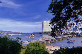 Vẻ đẹp cổ kính của tháp Bà Ponagar