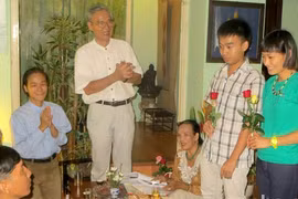 Người trăn trở chuyện giữ hồn dân tộc cho lớp trẻ