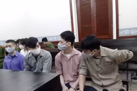 TP HCM: Ông chủ người Trung Quốc nhanh chân tẩu thoát, bỏ lại đàn em chịu trận