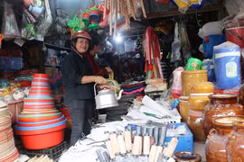 Tiểu thương Phú Thiện giúp nhau phát triển kinh tế