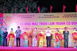 Triển lãm tranh cổ động kỷ niệm ngày thành lập Quân đội nhân dân Việt Nam