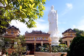 Bên dòng Trà Khúc…