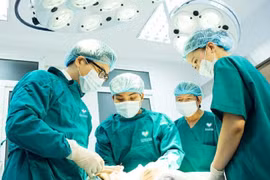 Tự uống thuốc chữa bệnh dẫn đến nguy kịch, phải cắt bỏ nửa buồng trứng