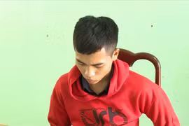 Đổ xăng đốt nhà nghỉ do bạn gái bị mất xe