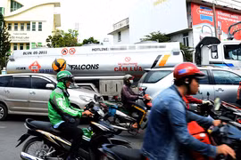 Vốn ngoại làm thị trường xăng dầu thêm sôi động