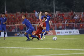 Thủ tướng chúc mừng đội tuyển bóng đá U22 nam và nữ tại SEA Games 30