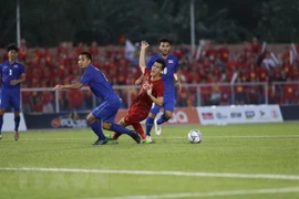 Thủ tướng chúc mừng đội tuyển bóng đá U22 nam và nữ tại SEA Games 30