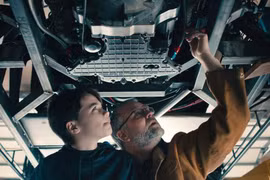 Hai cha con 'chế' mẫu xe Lamborghini bằng công nghệ 3D gây ấn tượng mạnh