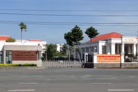 Vợ tố cáo quan hệ bất chính, một thường vụ Thành ủy bị kỷ luật cảnh cáo