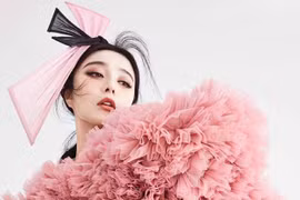 Phạm Băng Băng khoe nhan sắc ngút ngàn trên bìa tạp chí Việt