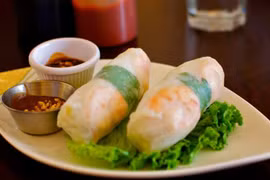 Phở và gỏi cuốn vào danh sách món ăn ngon nhất thế giới của CNN