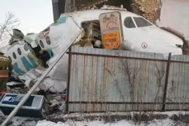 Máy bay chở 100 người rơi ở Kazakhstan ngay sau khi cất cánh