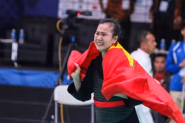 Nữ võ sĩ pencak silat xinh đẹp giành HCV SEA Games 30 cho Việt Nam