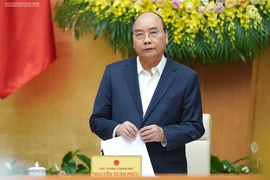 Khát vọng vươn lên không trong phòng họp mà là hành động trong cuộc sống