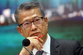 Hong Kong tung 511 triệu USD cứu nền kinh tế suy thoái vì biểu tình