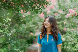 Nữ sinh Đại học Thương mại liên tục bị nhầm với Mai Davika là ai?