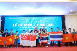 Học sinh Việt Nam giành 15 huy chương vàng kỳ thi toán, khoa học quốc tế