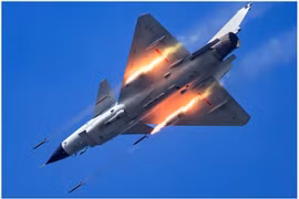Chiến đấu cơ Trung Quốc tập trận ở Biển Đông