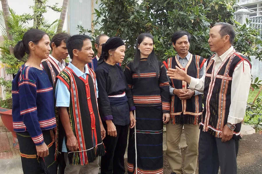 Phát triển đoàn viên, hội viên và người uy tín trong khối đoàn kết toàn dân