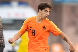 Công bố tân binh thứ 3 gia nhập Barcelona Hè 2019