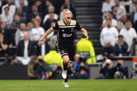 Hạ Tottenham, Ajax rộng cửa vào chung kết Champions League