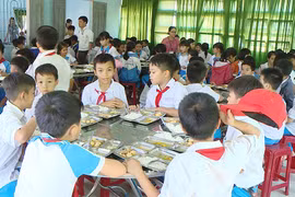 Hiệu quả từ bếp ăn bán trú của Trường Tiểu học Chu Văn An