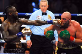 Nhà vô địch hạng nặng WBC muốn giết kẻ thách thức trên sàn đấu