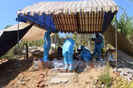 Khai quật tử thi sau 23 ngày mai táng để làm rõ nguyên nhân chết