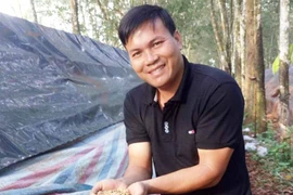 Nuôi trùn quế và sâu canxi thu tiền tỷ