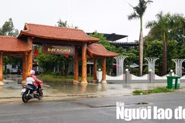 Kon Tum: Đua nhau "xẻ thịt" công viên