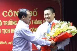 Ông Phạm Hồng Quang ký cho"Út trọc"xây trạm dừng nghỉ cao tốc do VEC quảnlý