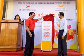 Gia Lai: Khai trương Thùng quỹ nhân đạo