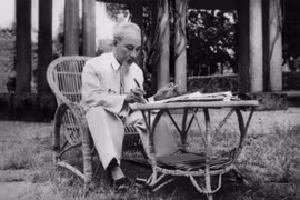 Trưng bày 60 TP tranh cổ động về chân dung Chủ tịch Hồ Chí Minh