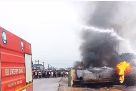 Nổ xe bồn, 55 người chết, 36 người bị thương