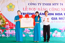 Trường MN Hoa Hồng đón nhận Danh hiệu đạt chuẩn Quốc gia