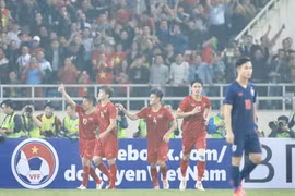 7 tỉ đồng bản quyền King's Cup và "chiêu trò" của Thái Lan