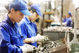 Tăng tuổi nghỉ hưu nhanh dễ tạo ra cú sốc trong thị trường lao động