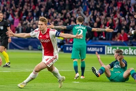 Ngược dòng nghẹt thở hạ Ajax, Tottenham vào chung kết Cúp C1