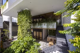 Vẻ ngoài xanh tươi, mát mẻ của khách sạn mô phỏng vườn treo Babylon